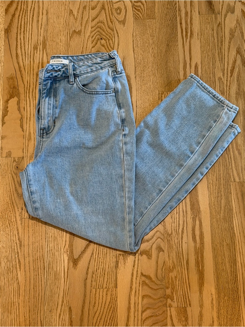 PacSun High-Rise Light Wash Mom Jeans